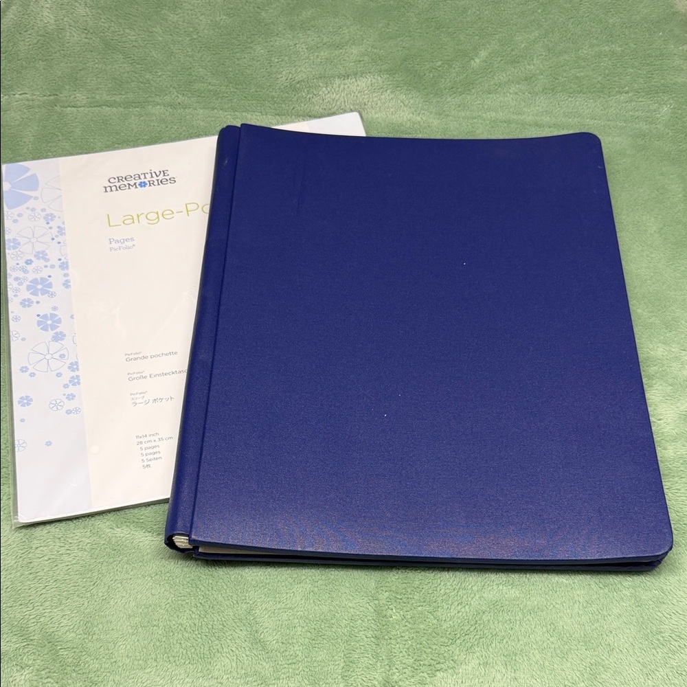 Creative Memories 11x14 Royal Blue Photo Album With Pages and Large Pocket Pages